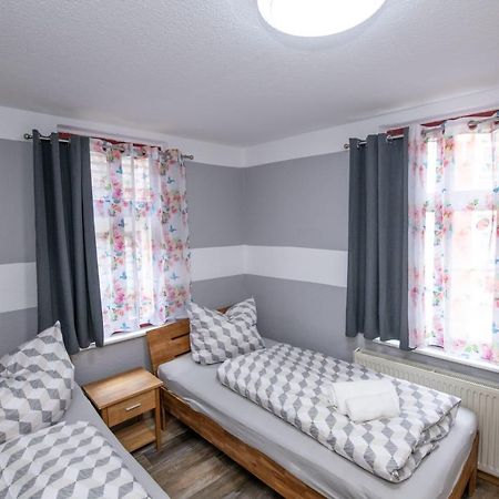 Lindenring Pension ナウムブルク エクステリア 写真