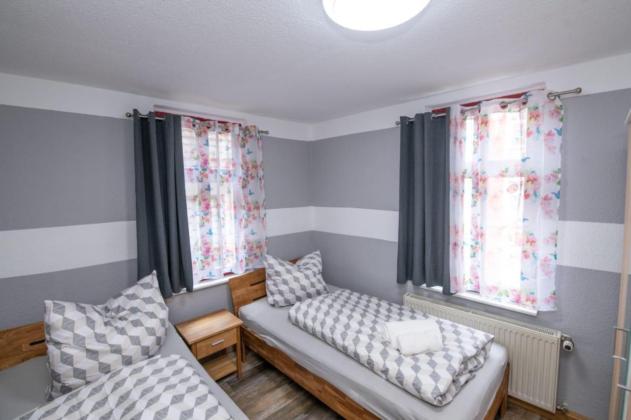 Lindenring Pension ナウムブルク エクステリア 写真